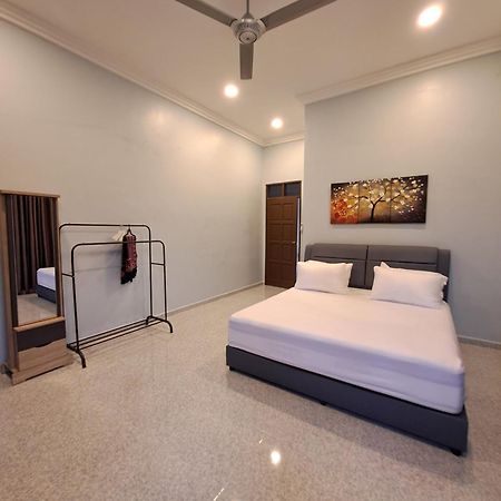 Zn Homestay Gong Badak Kampong Pengkalan Maras Dış mekan fotoğraf