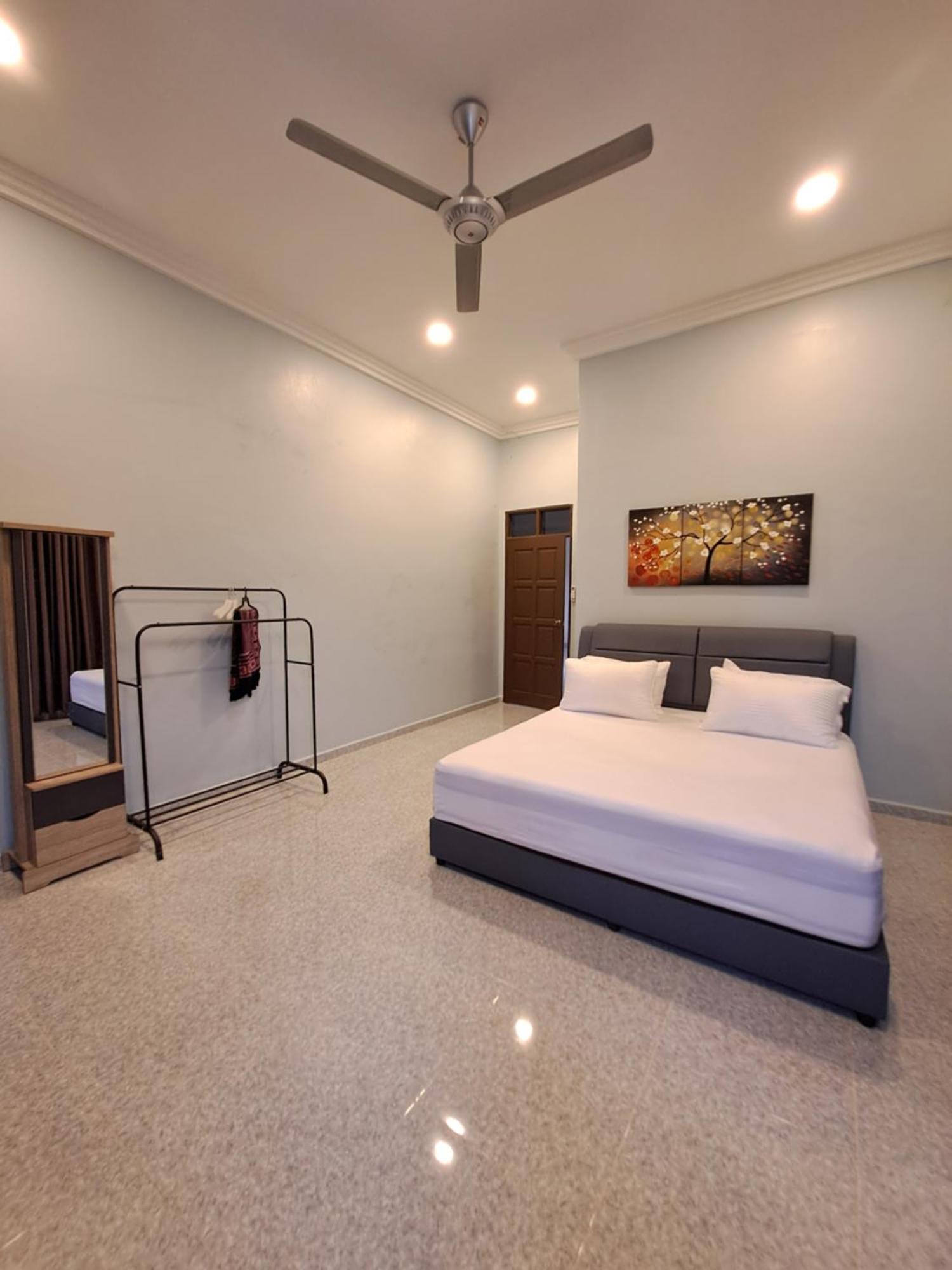 Zn Homestay Gong Badak Kampong Pengkalan Maras Dış mekan fotoğraf